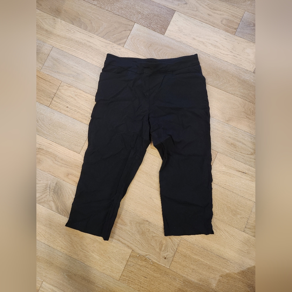 TIME AND TRU | Black stretch capris
